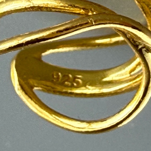 14k Gold Vermeil Simple Ear Cuff - Picture 6 of 6